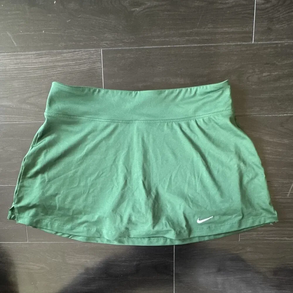 Nike Women’s Dri-FIT Athletic Skort Green Pull-On Solid Short Size S